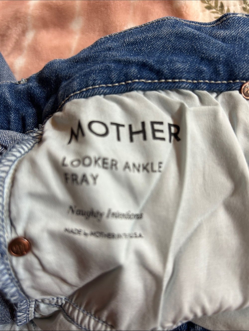 MOTHER Looker Ankle Fray Jeans in Blue Denim